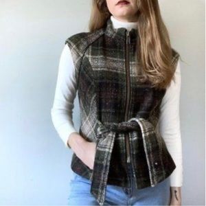 Cabi Plaid Zip Up Vest Size Small